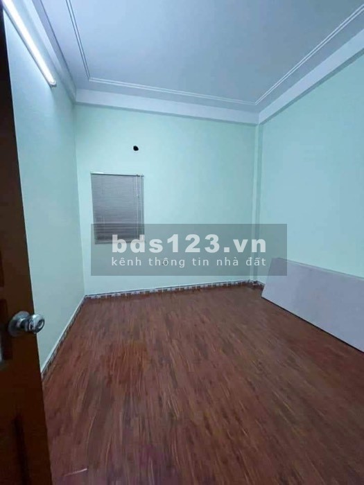 Nhà giá đẹp Kim Giang - Hoàng Mai, 34m2 x 4 tầng, 4 ngủ, ngõ xe ba gác, giá 3,9 tỷ