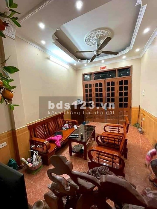 Nhà giá đẹp Kim Giang - Hoàng Mai, 34m2 x 4 tầng, 4 ngủ, ngõ xe ba gác, giá 3,9 tỷ