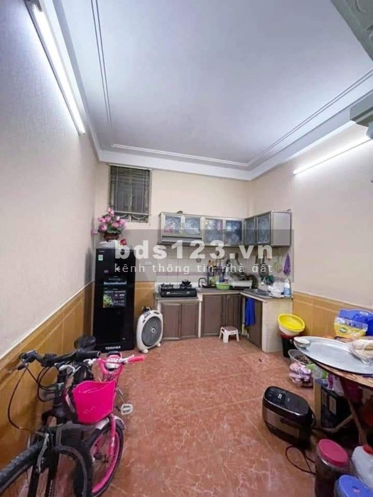 Nhà giá đẹp Kim Giang - Hoàng Mai, 34m2 x 4 tầng, 4 ngủ, ngõ xe ba gác, giá 3,9 tỷ