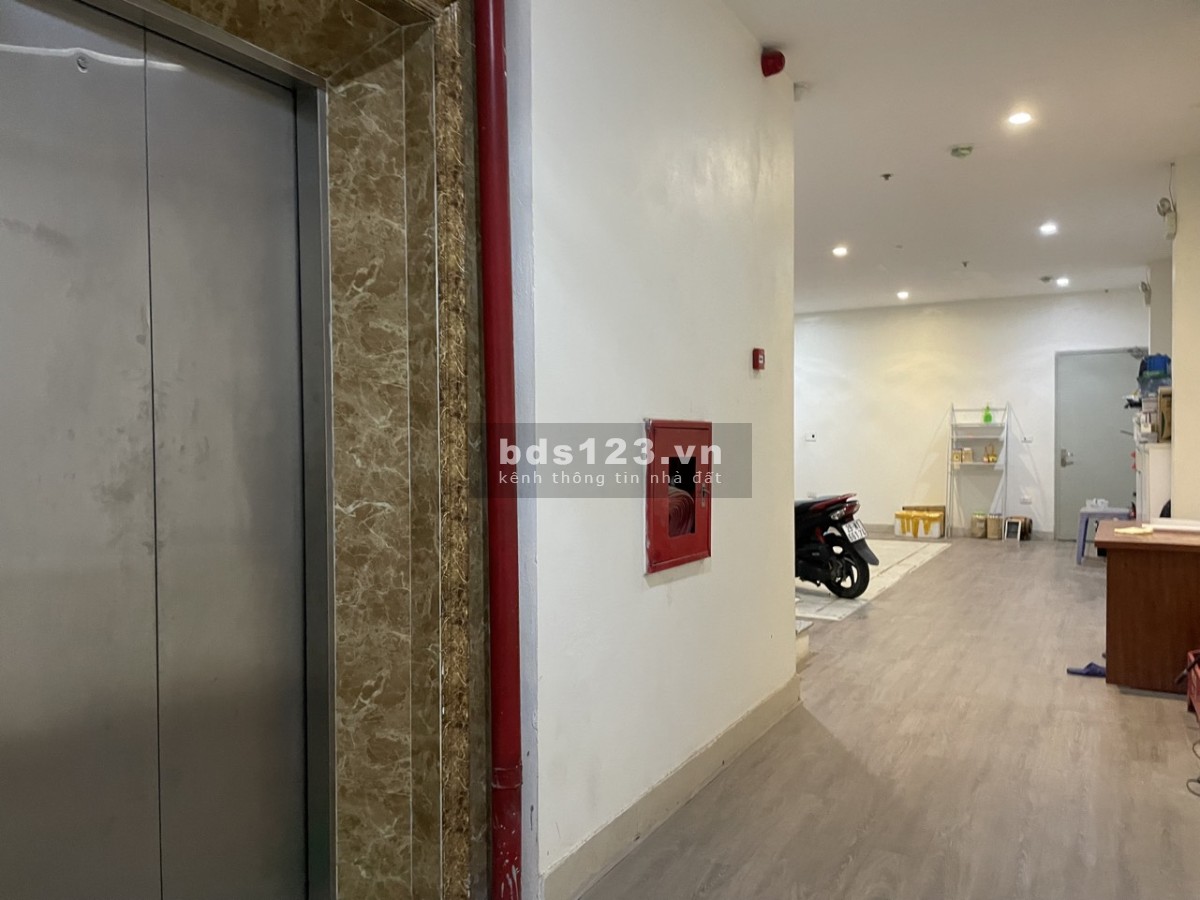 Bán nhà thang máy mặt phố Trâu Quỳ 122m² cạnh Vinhomes Ocean Park kinh doanh đỉnh 16.8 tỷ.