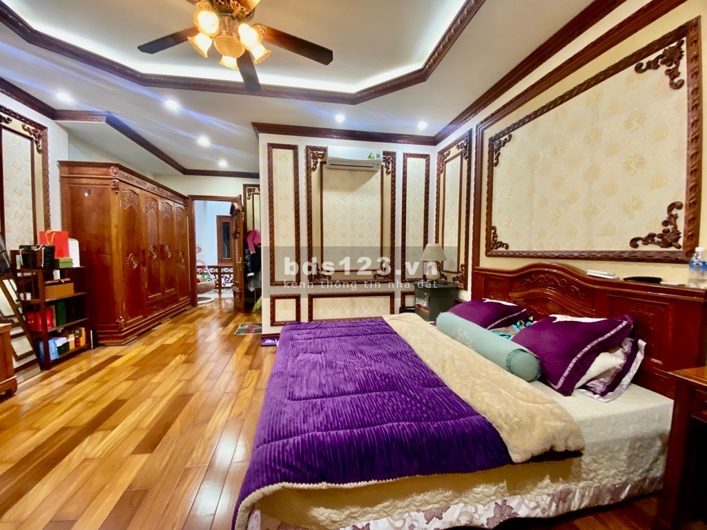 Bán nhà biệt thự 100M X4 tầng, trung tâm Gia Lâm, gara ô tô, nội thất đẹp long lanh 14.8 tỷ