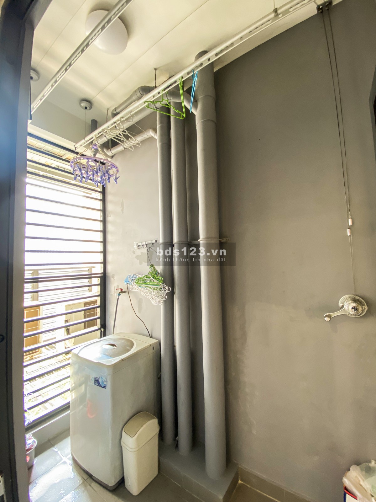 Cho thuê căn hộ 2PN Vinhomes Q9 view hồ bơi và công viên nội khu hướng Đông Nam (chính chủ)