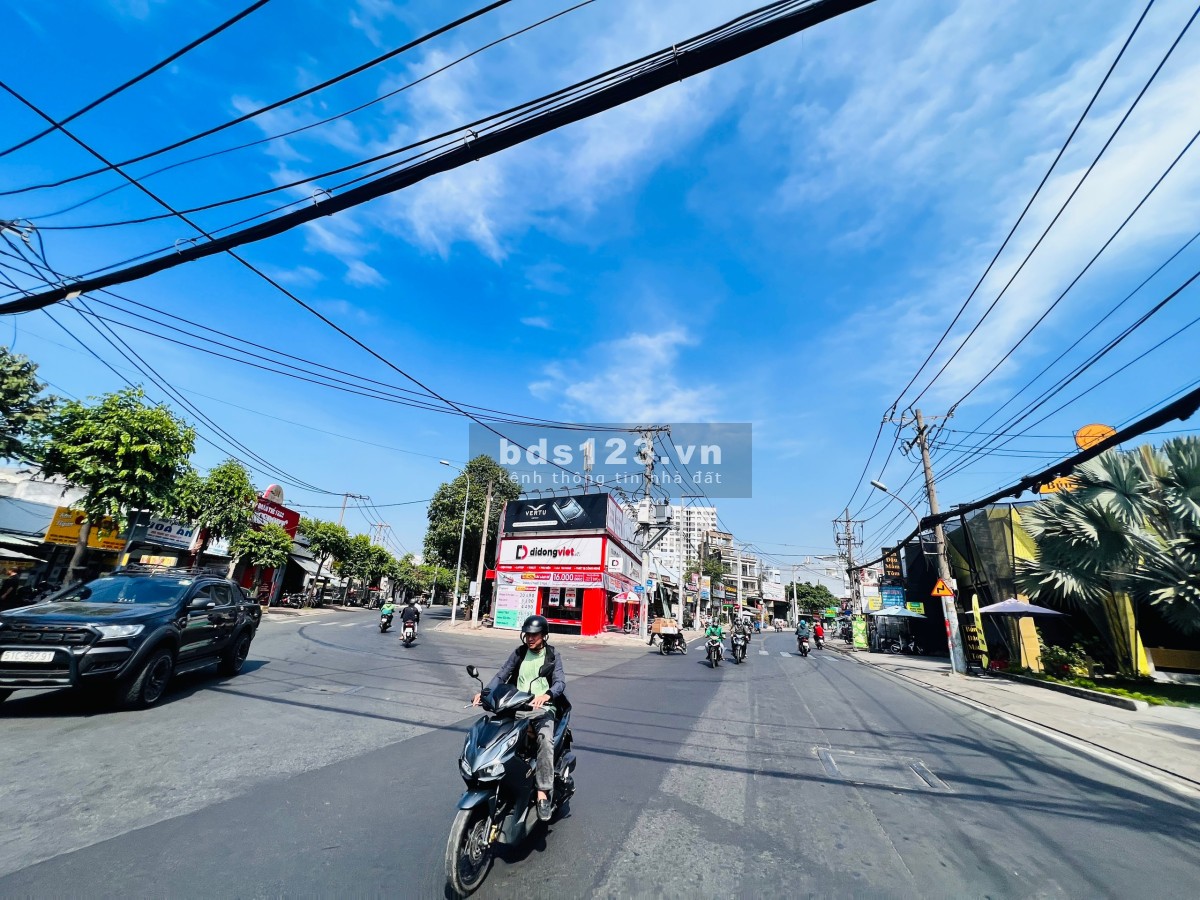Hàng ngộp - Hẻm thông - Ô tô thoải mái- Hoàng Diệu 2 - 90m2 - chỉ 5.x tỷ