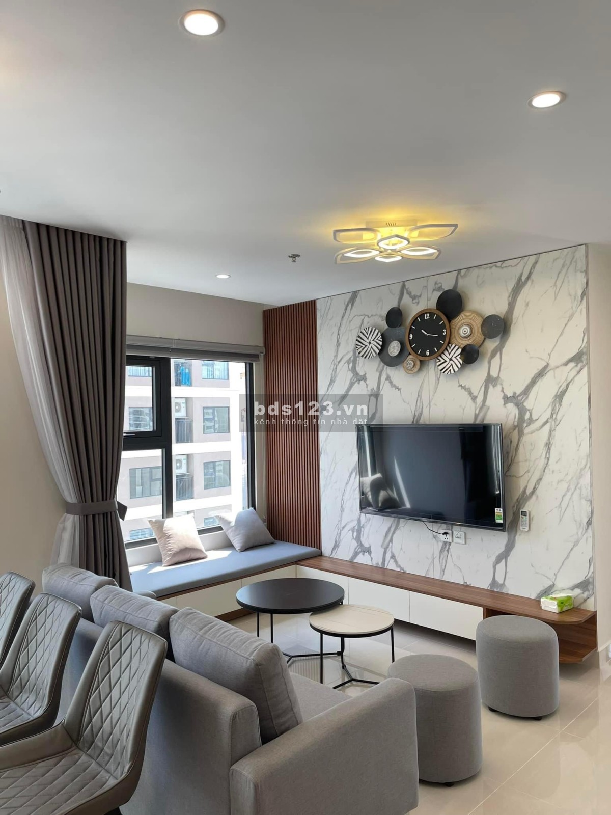 Mua nhà đón tết 2024 tại Vinhomes. Căn góc 2N + 1, 2VS full nội thất chỉ 2.15 tỷ LH 0965 479 380