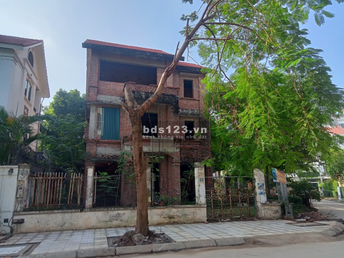 Biệt thự đơn lập góc 3 mặt thoáng, đường ĐX8, KĐT Đặng Xá, Gia Lâm