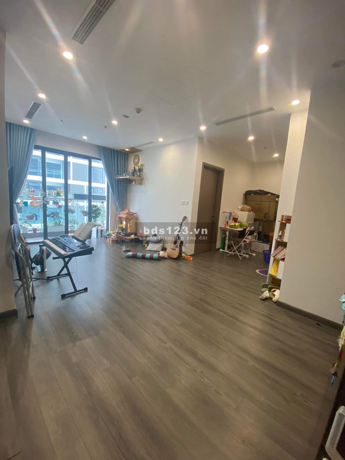 Bán căn 1N+ TK 50m2 full đồ 2,7x tỷ