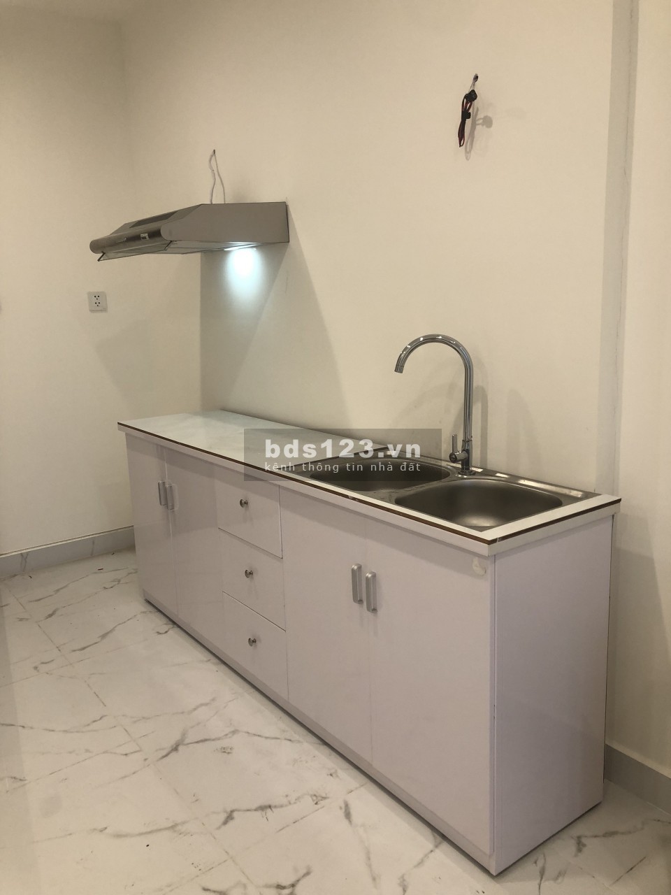 Cho thuê căn 2PN2WC bếp, rèm 6,5tr/tháng - Vinhomes Grand Park