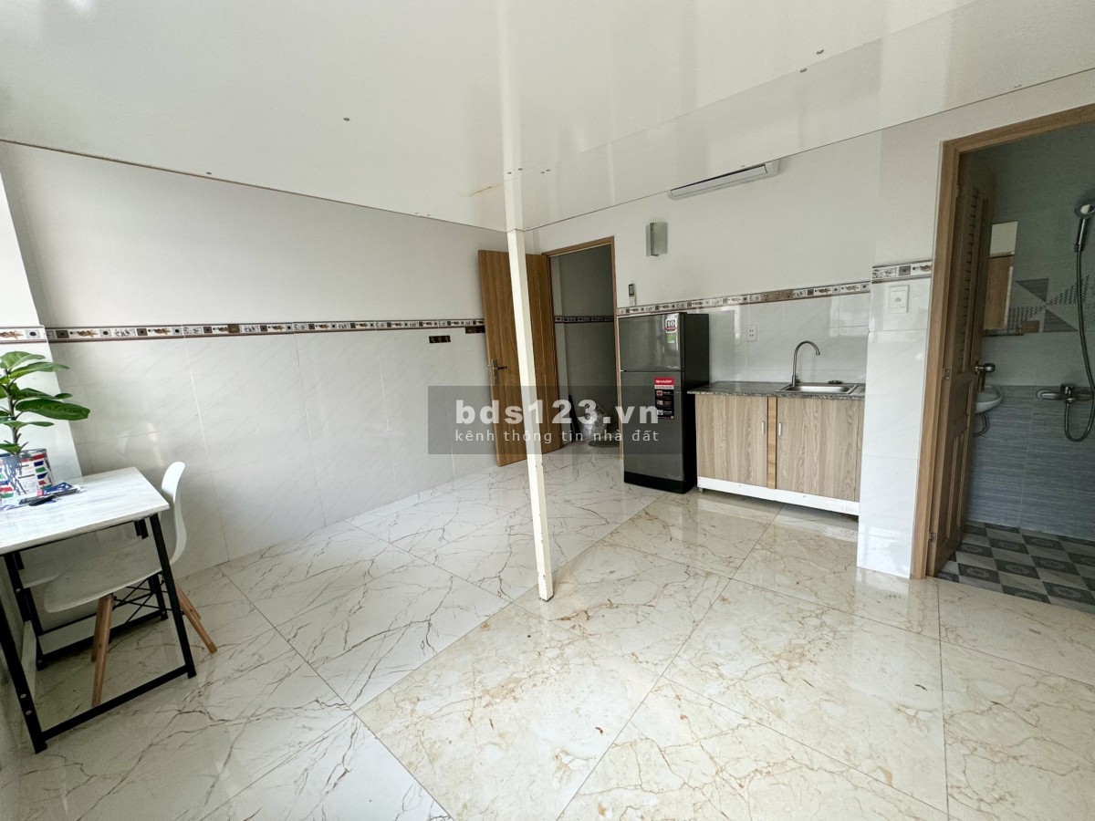 Cho thuê mặt tiền đường số 6, Quận 7,29 phòng CHDV, 1 hầm 5 lầu, thang máy, chỉ 70tr/th