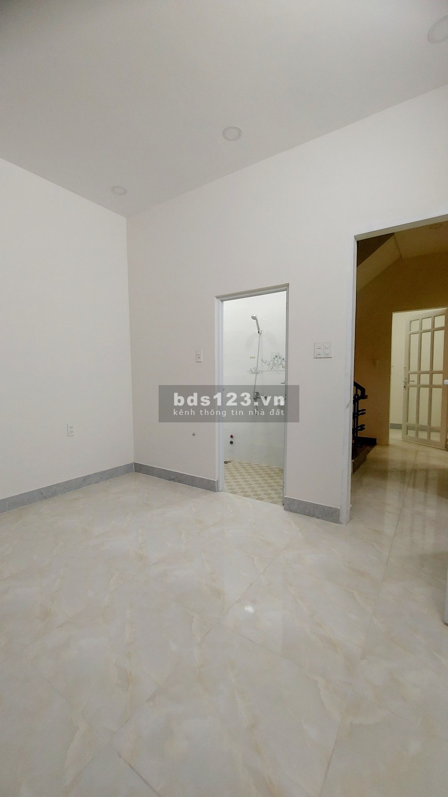Nhà bán, Bình Hưng Hòa A, Bình Tân, 92m2, 4 tầng, Chỉ Hơn 6 tỷ.