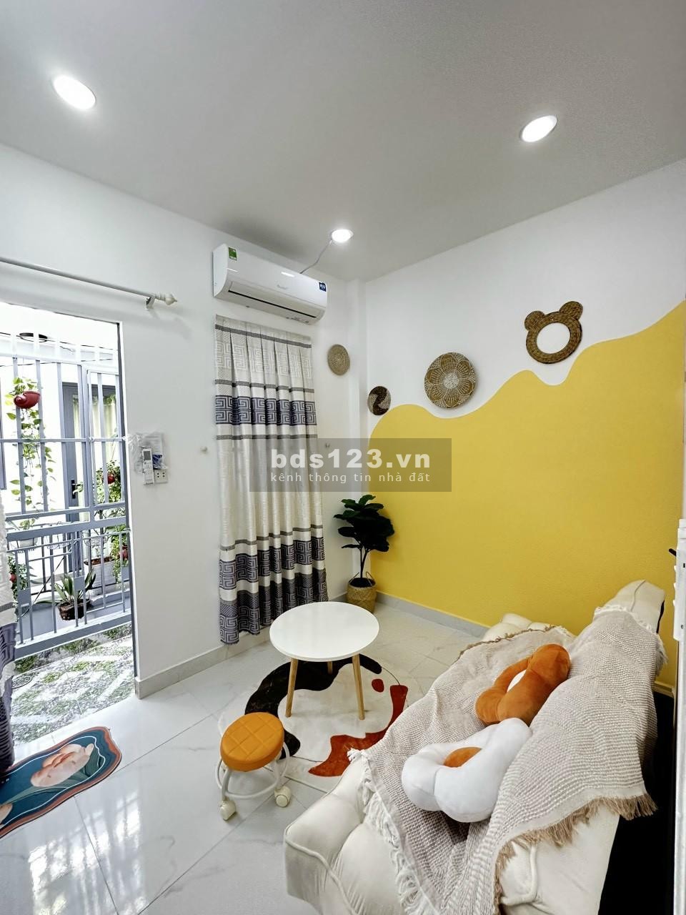 Nhà đẹp lung linh, Phường9 Gò Vấp, căn hiếm siêu rẻ trong phân khúc, tặng full nội thất, giá 2.65 tỷ