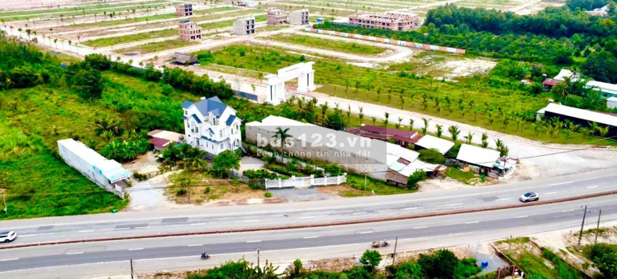 Cần bán gấp lô đất 75m2 full thổ cư khu đô thị Phương Trường An 6 đối diện KCN Tân Bình, giá 800tr