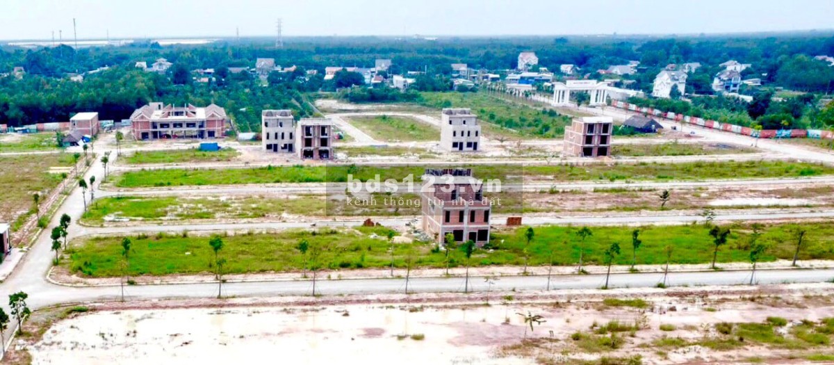 Cần bán gấp lô đất 75m2 full thổ cư khu đô thị Phương Trường An 6 đối diện KCN Tân Bình, giá 800tr