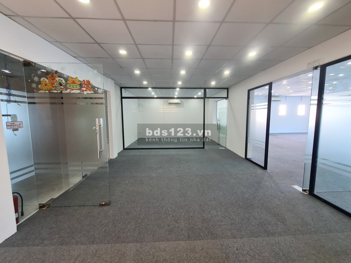 Chính chủ cần cho thuê văn phòng đường Nguyễn Xí, Bình Thạnh 155m2