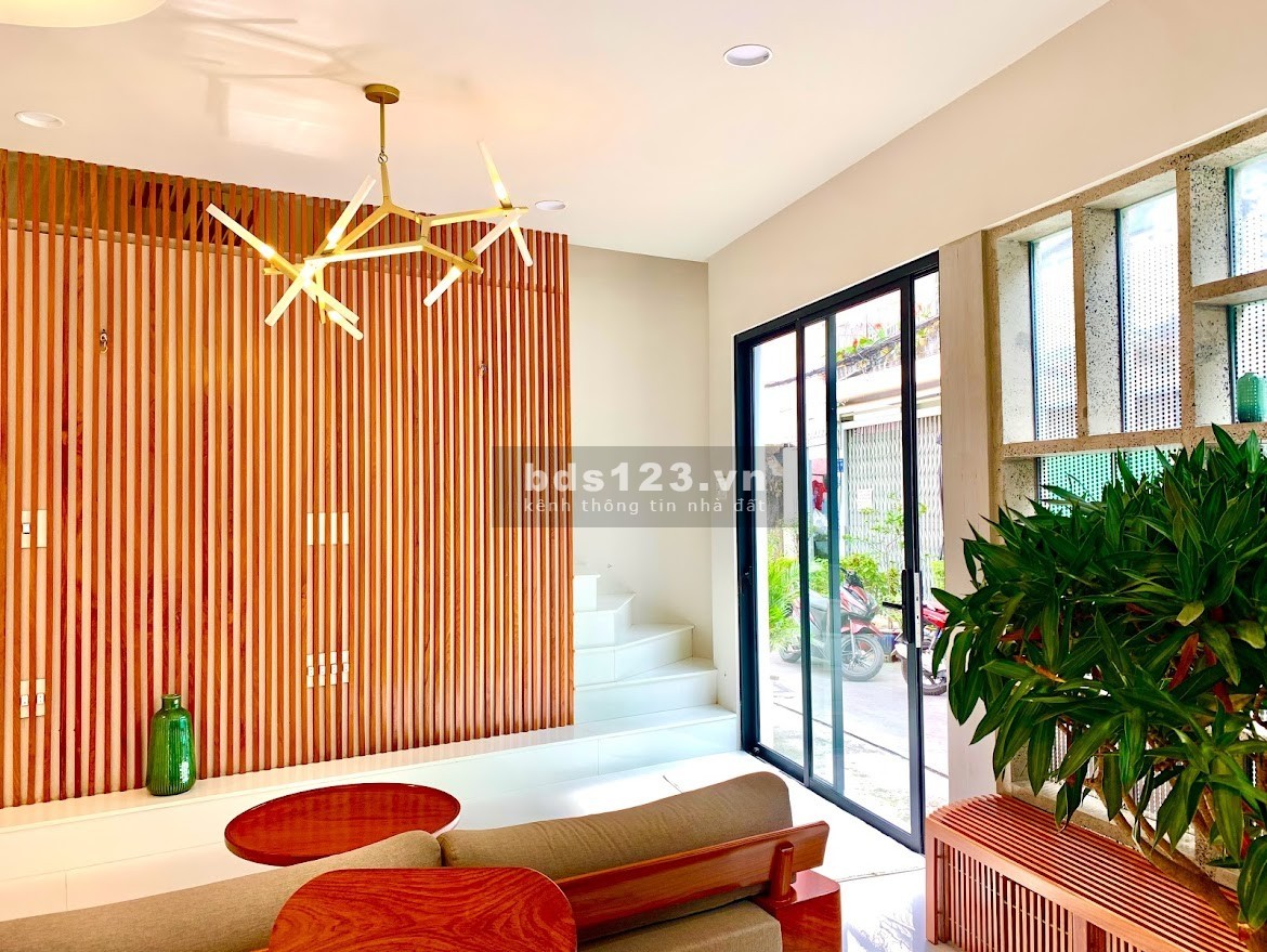 Siêu Mẫu CMT8, P.10 , Q.3, DT 35m2 – 5m x 7.5m: 6.6 tỷ, bán trong 7 ngày – MS 044
