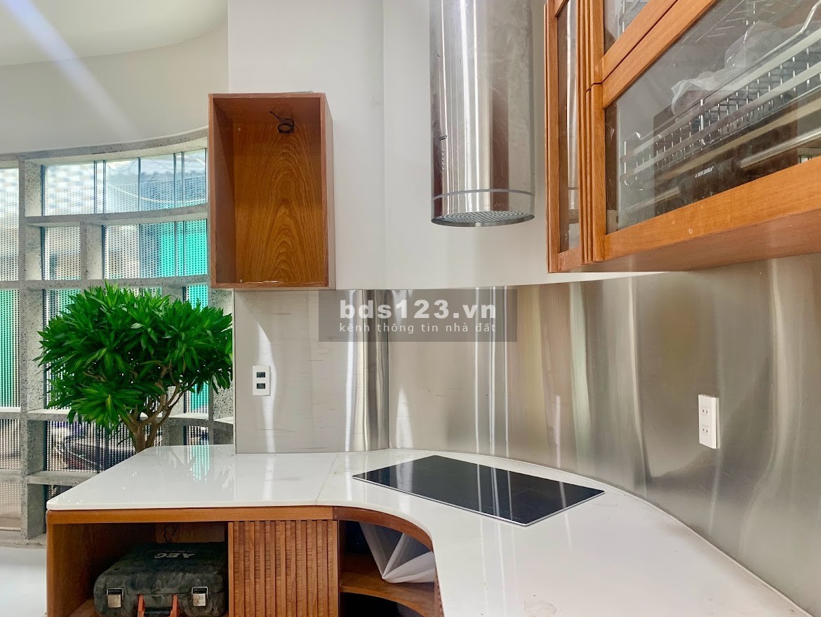Siêu Mẫu CMT8, P.10 , Q.3, DT 35m2 – 5m x 7.5m: 6.6 tỷ, bán trong 7 ngày – MS 044