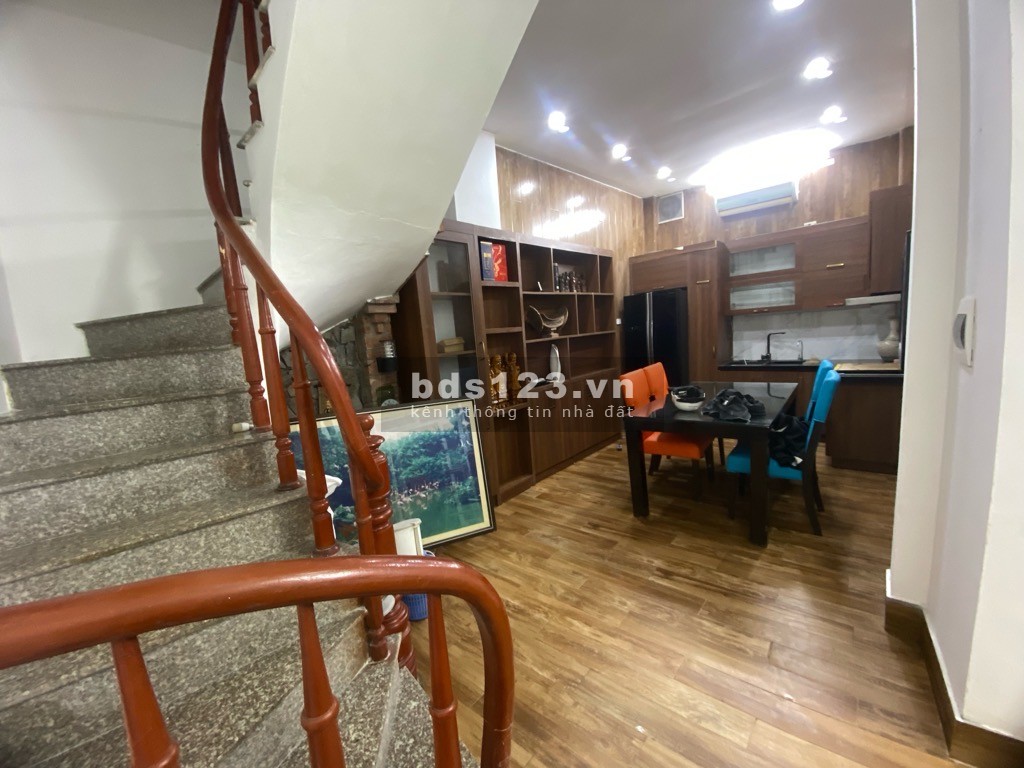 Bán nhà giá đẹp Bạch Mai, Hai Bà Trưng, 31m2 x 4 tầng, mặt tiền 3,2m và 4 ngủ, giá 3.9 tỷ
