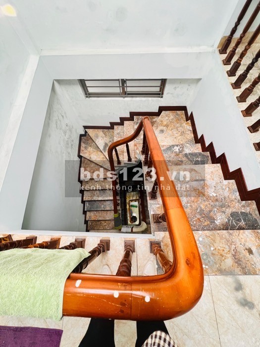 Bán nhà giá đẹp Tựu Liệt, Thanh Trì, 42m2 x 5 tầng, MT 6m và 6 ngủ, giá 4,1 tỷ