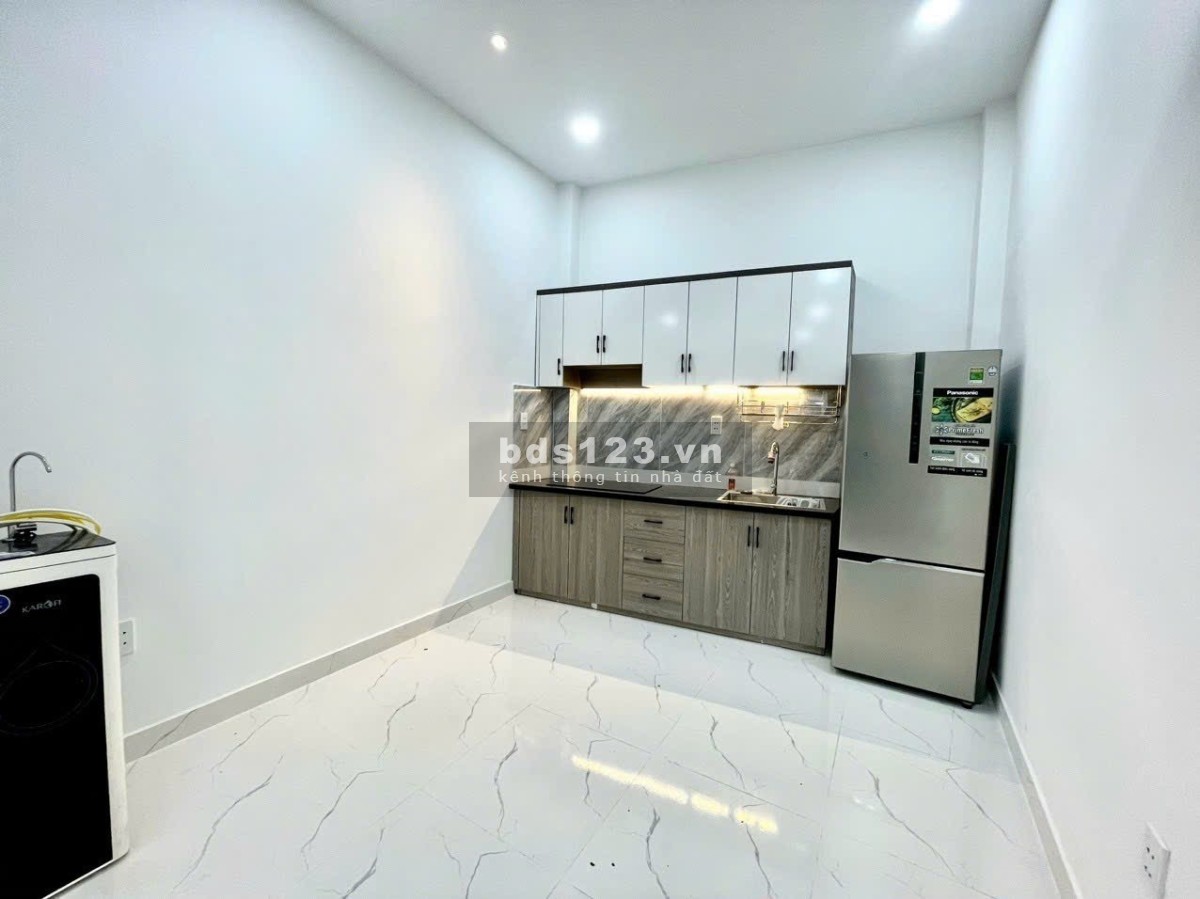 Nhà mới, hẻm ô tô tránh, gần Trường Đại Học CNTP, 3.55 tỷ