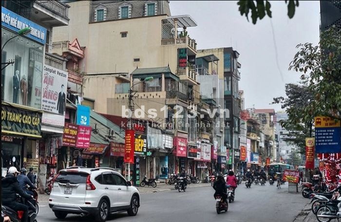 Nhà phố Khâm Thiên, Đống Đa 23M2, 2.05 tỷ siêu hiếm, nhỏ tiền 2 mặt thoáng