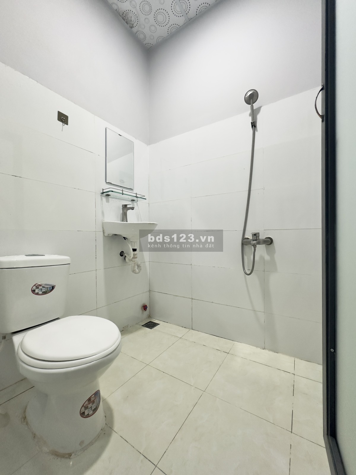Khai trương phòng mới bancol - Cửa sổ thoáng giờ giấc tự do, an ninh tốt