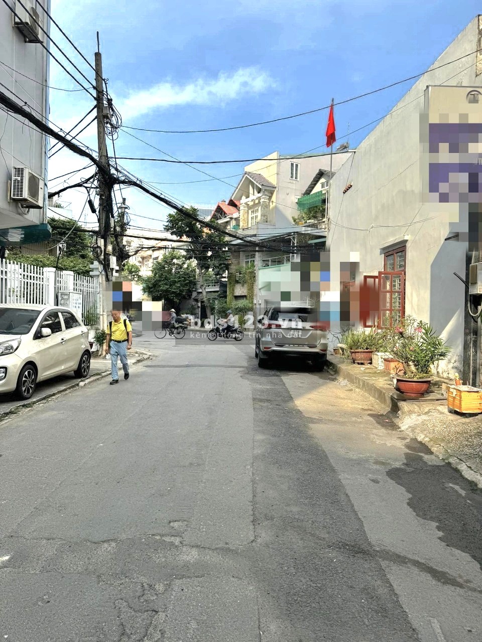 Cho thuê nhà nguyên căn mặt tiền khu sân bay Tân Bình, 25 triệu, 2 tầng, 6 X 20, 4PN, đường 15M