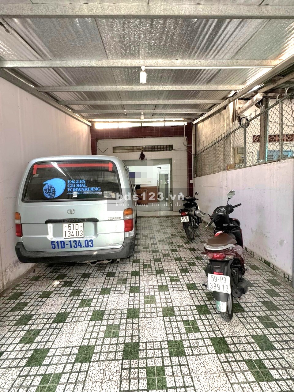 Cho thuê nhà nguyên căn mặt tiền khu sân bay Tân Bình, 25 triệu, 2 tầng, 6 X 20, 4PN, đường 15M