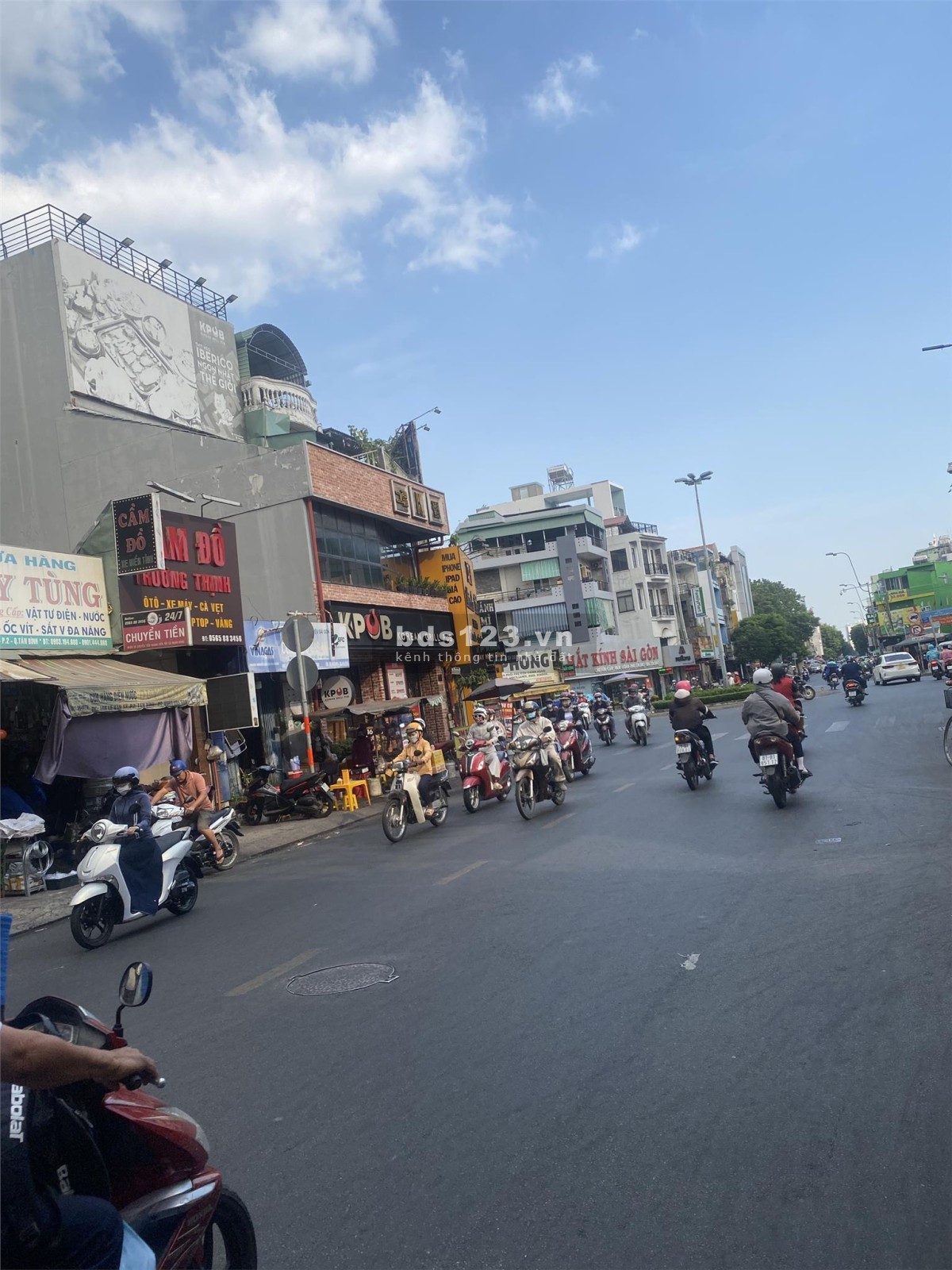 Bán nhà mặt tiền Tân Bình, bán nhà mặt tiền 412B-C Lê Văn Sỹ