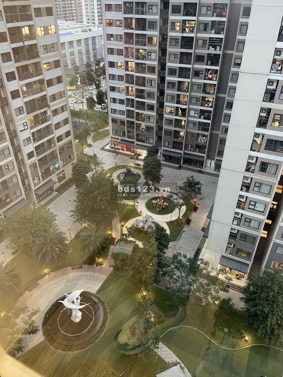 Chính chủ cần bán căn hộ 2N2WC góc giá hợp lý