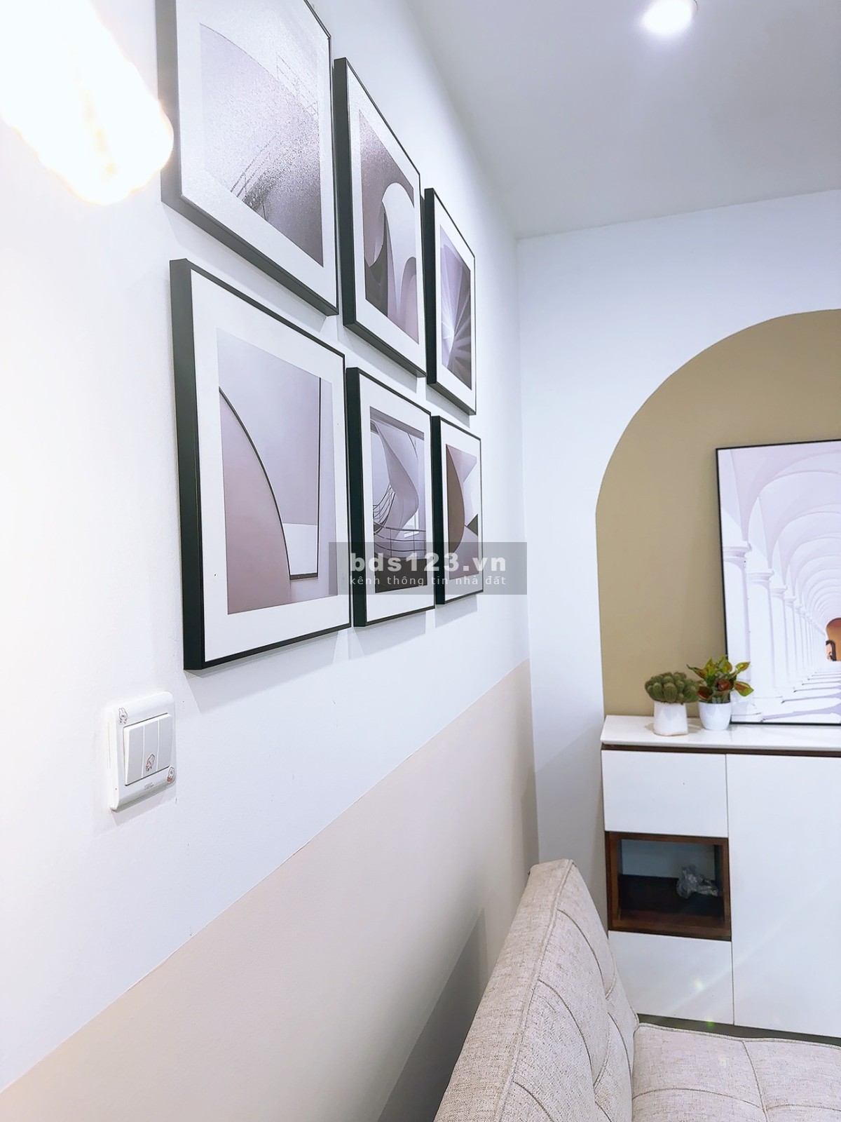 Chính chủ cần bán căn hộ Studio 28m2 đầy đủ nội thất, đã có sổ, giá 1tỷ200tr bao toàn bộ phí