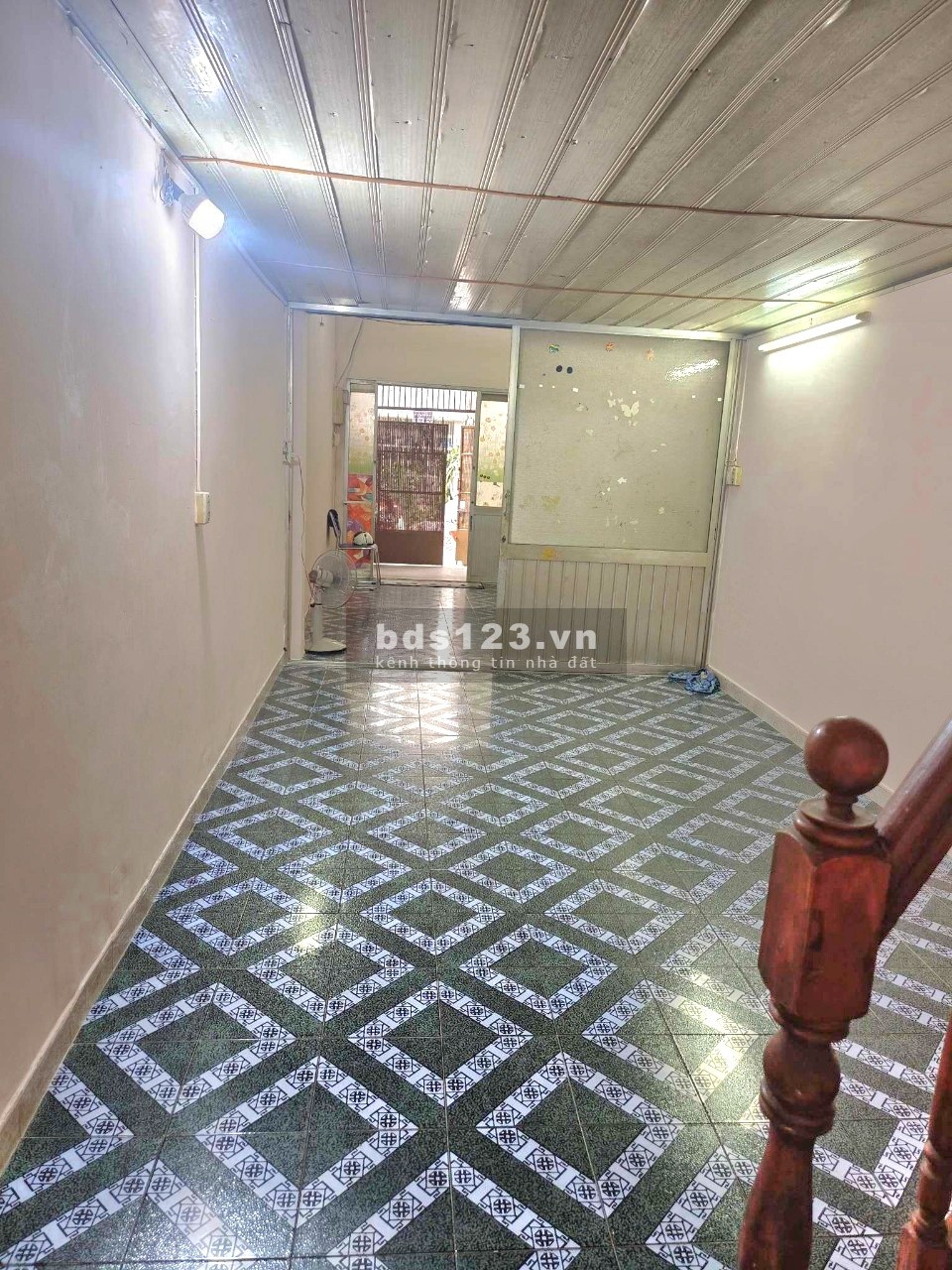 Nhà nguyên căn cho thuê B122/ Bạch Đằng, Tân Bình Đường 10m Khu Sân bay, 9 triệu, có 3PN