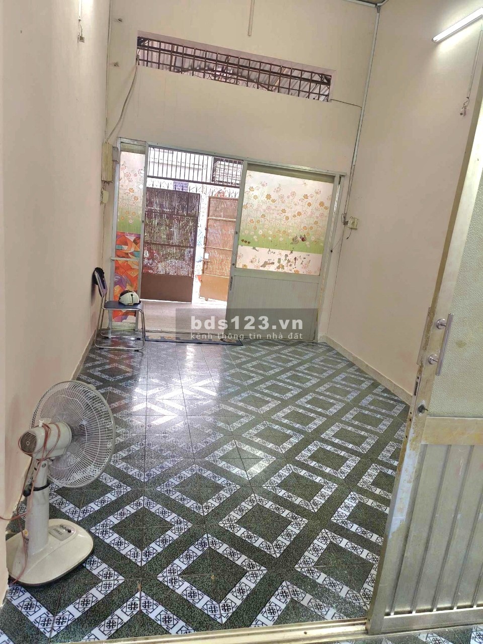 Nhà nguyên căn cho thuê B122/ Bạch Đằng, Tân Bình Đường 10m Khu Sân bay, 9 triệu, có 3PN