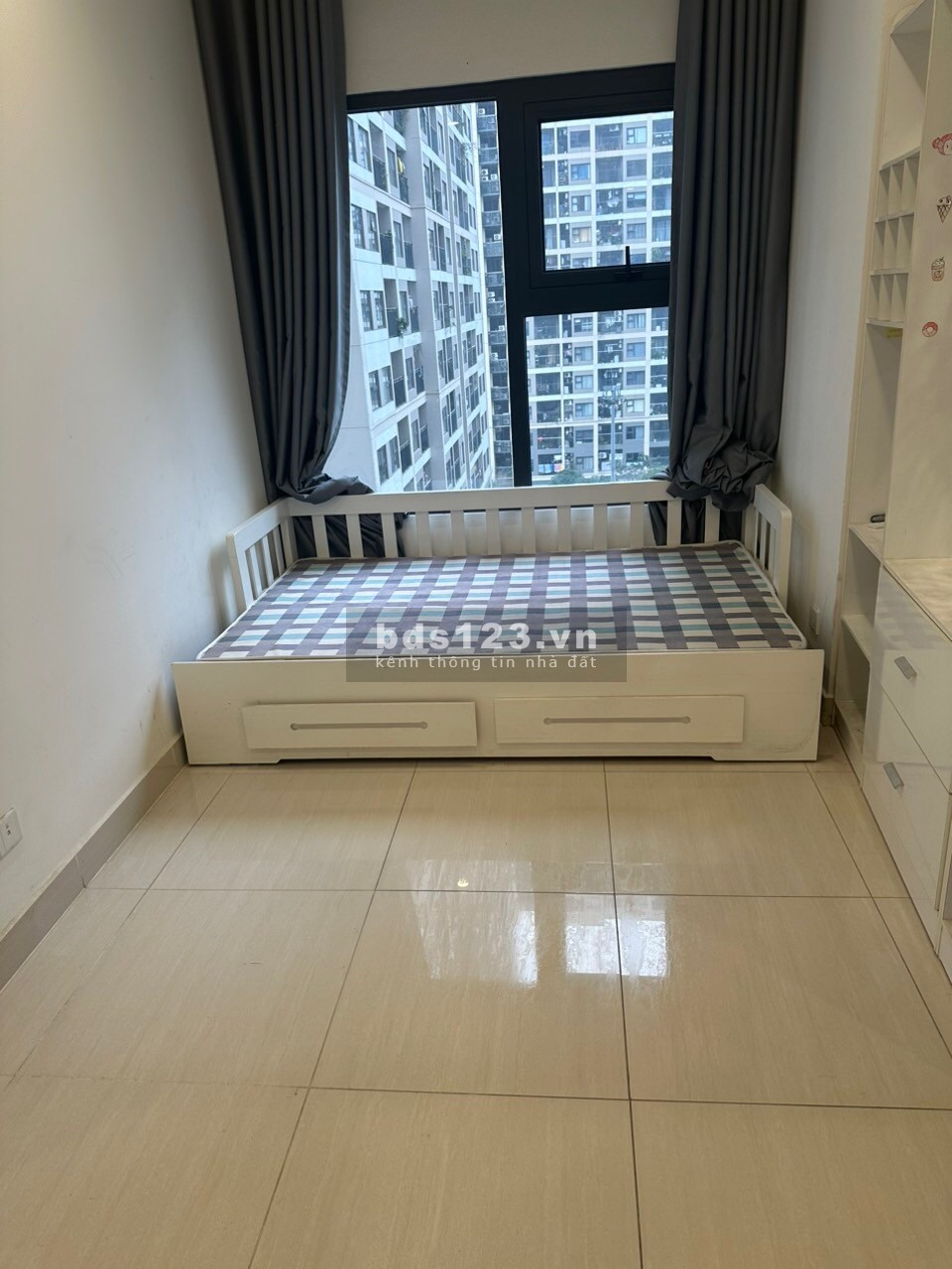 Bán gấp căn góc diện tích 64M2, 2PN 2VS view trực diện bể bơi, full đồ, phân khu S1 Sẵn sổ giao dịch