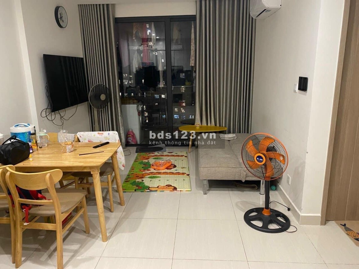Bán gấp trước Tết !!! Rẻ nhất căn hộ 1N+1 Vinhomes Smart City view bể bơi, 2.1 tỷ bao phí