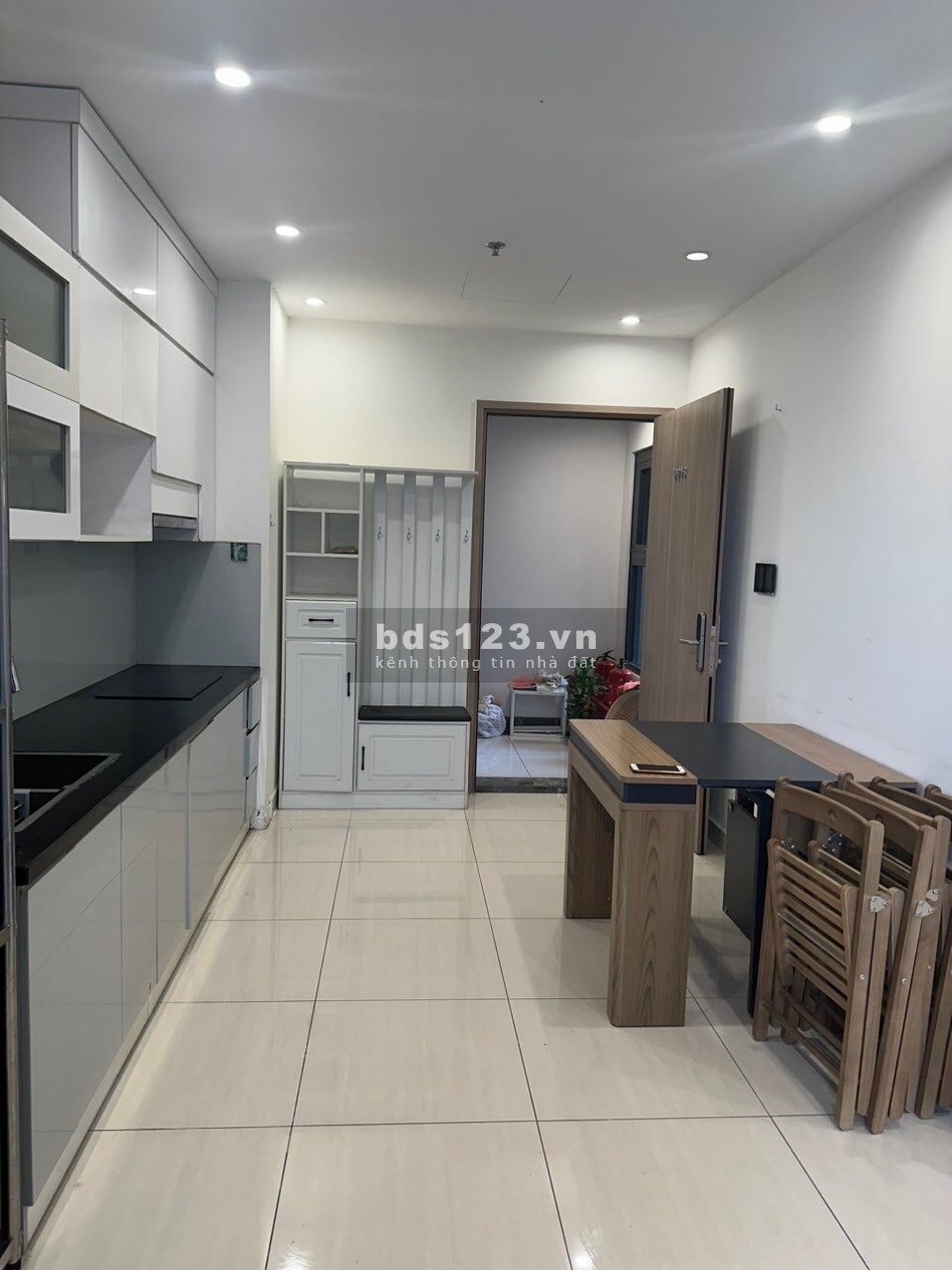 Bán gấp căn góc diện tích 64M2, 2PN 2VS view trực diện bể bơi, full đồ, phân khu S1 Sẵn sổ giao dịch