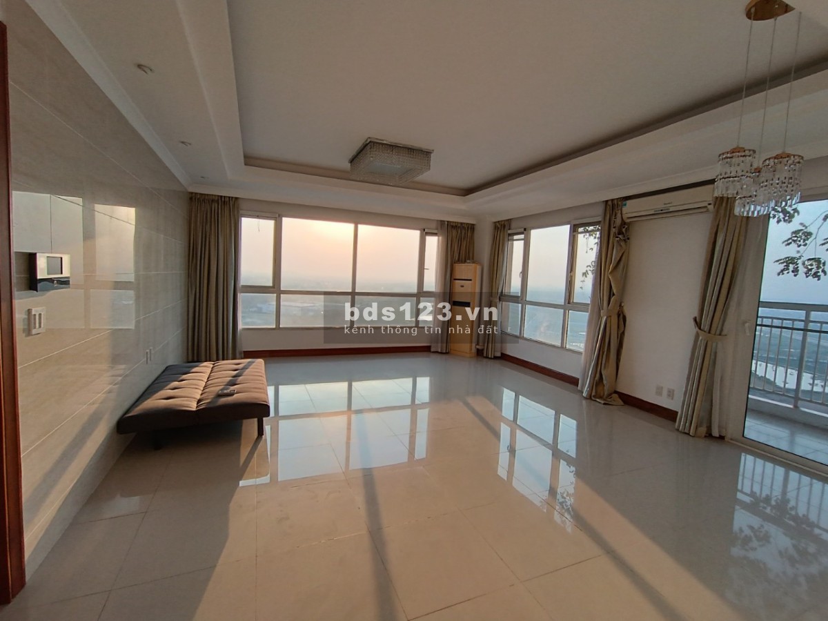 Bán căn hộ 3 phòng ngủ tại Essensia Splendora view cực đẹp, 150m2