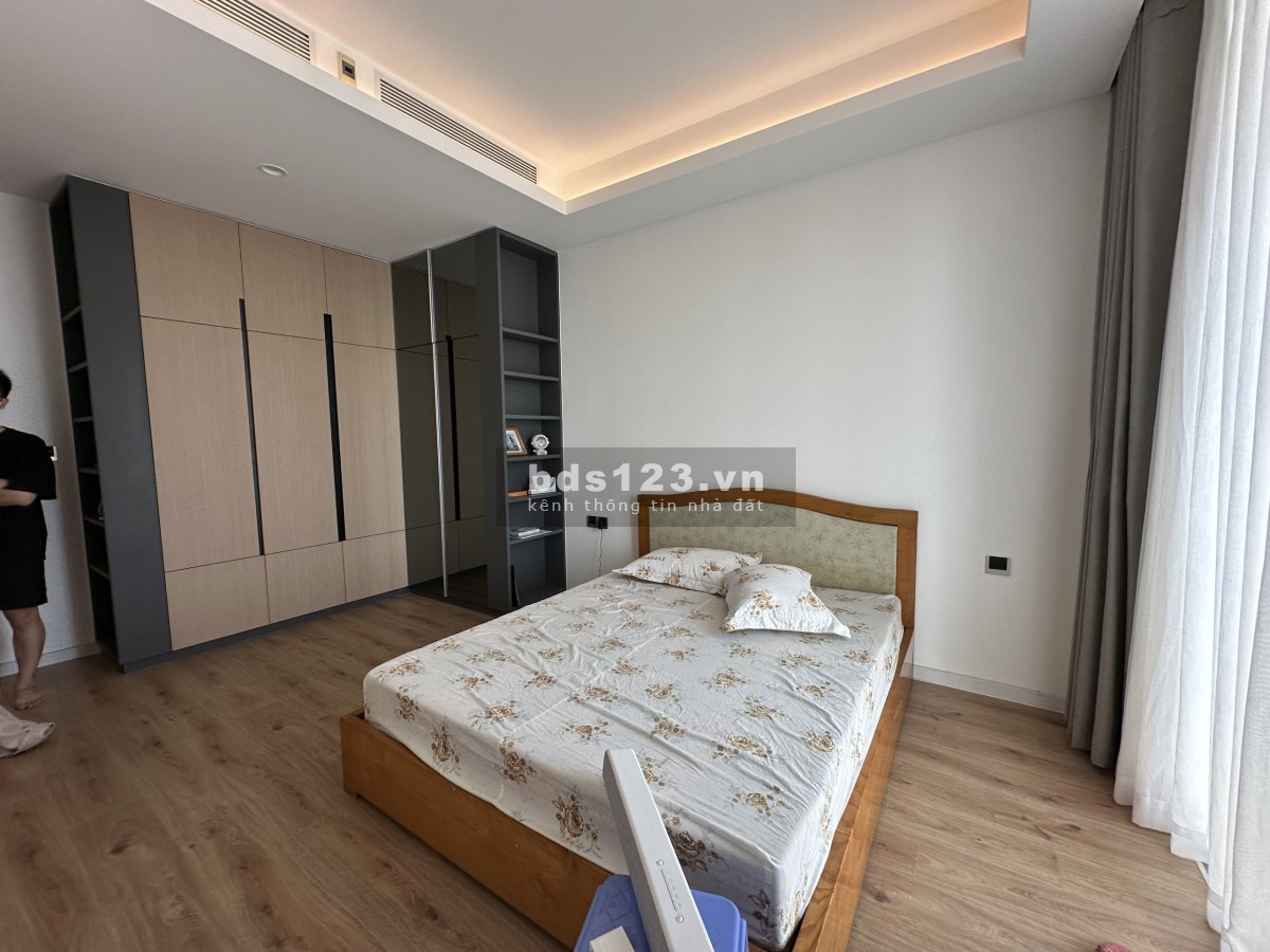 Cho thuê căn hộ Sarina Sala 3 phòng ngủ nội thất cơ bản - Ngay trường Việt Úc