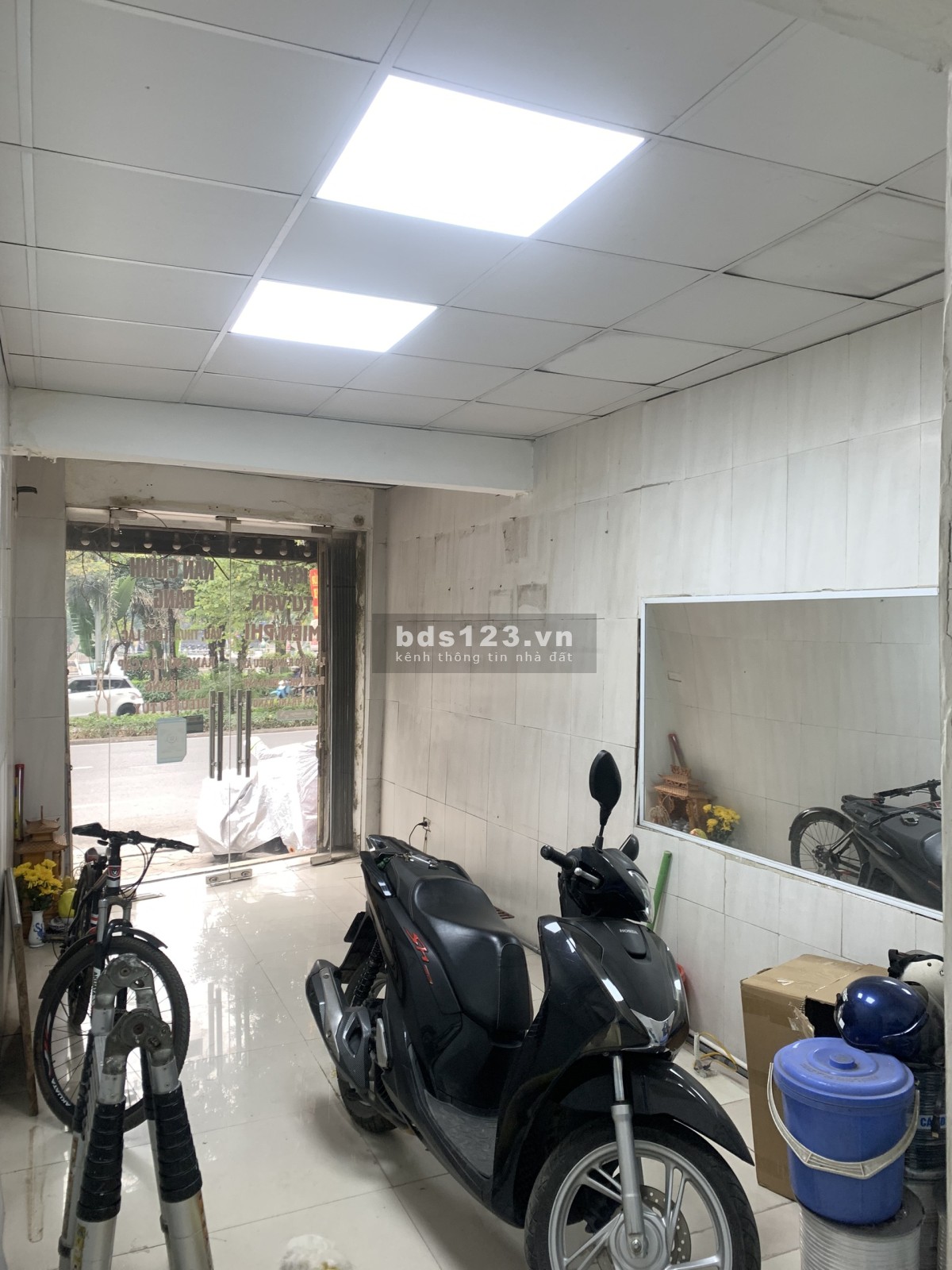 Chính chủ cho thuê mặt bằng kinh doanh 962 đường Láng, Đống Đa, Hà Nội