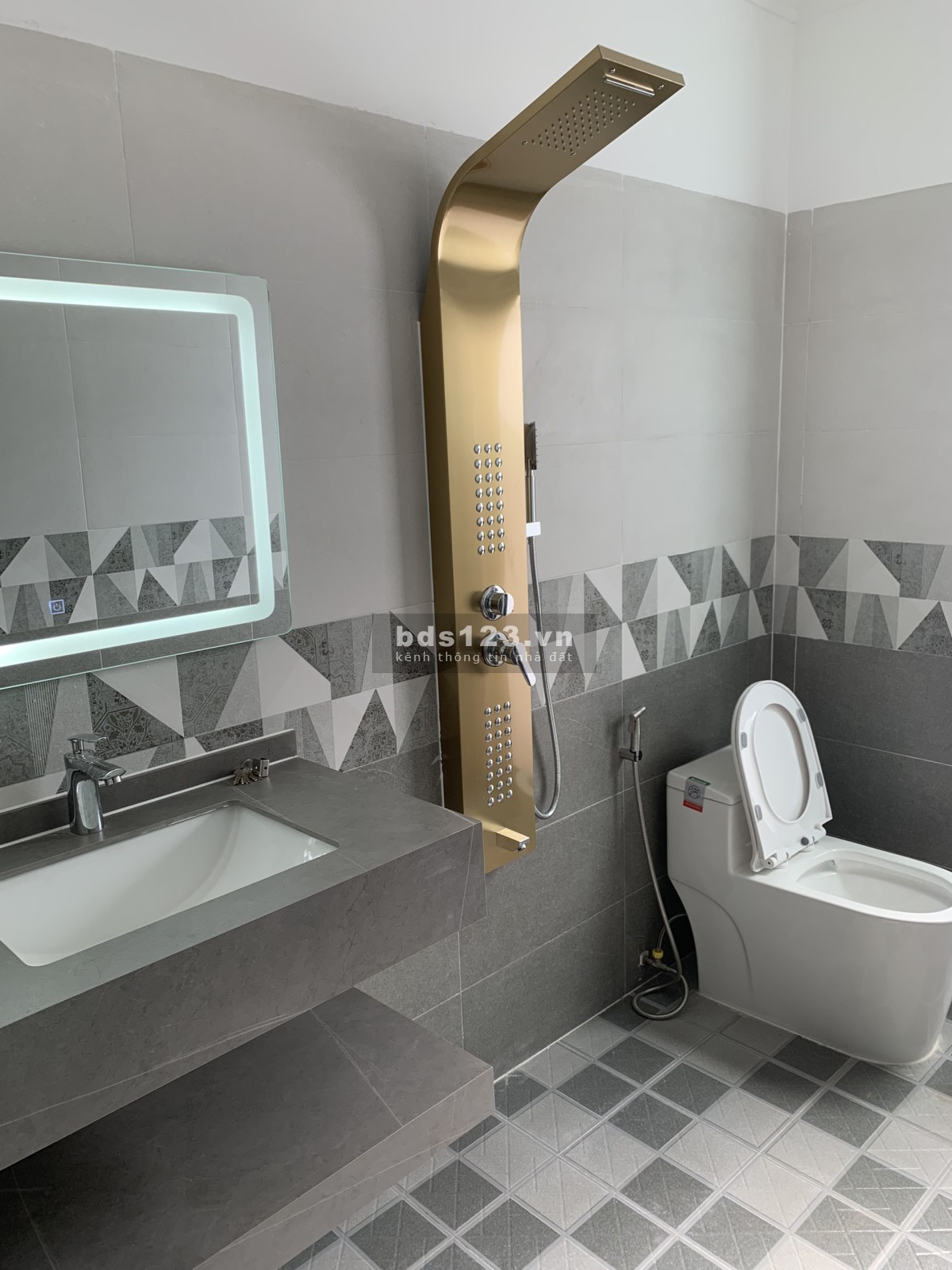 Bán nhà hẻm 179 đường Phạm Ngọc Thạnh, Phường Đống Đa, Plei Ku, Gia Lai. Liên hệ 0923636888