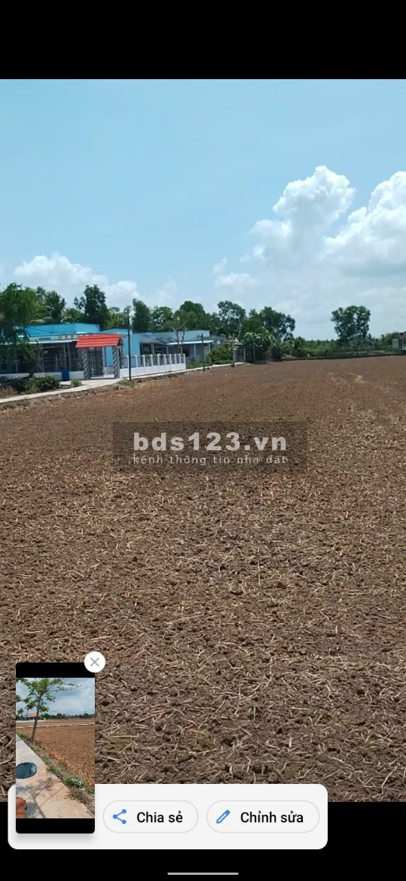 Bán đất, thổ cư lớn, đường 5M, cách trung tâm thị trấn 2km, quốc lộ 50 100M