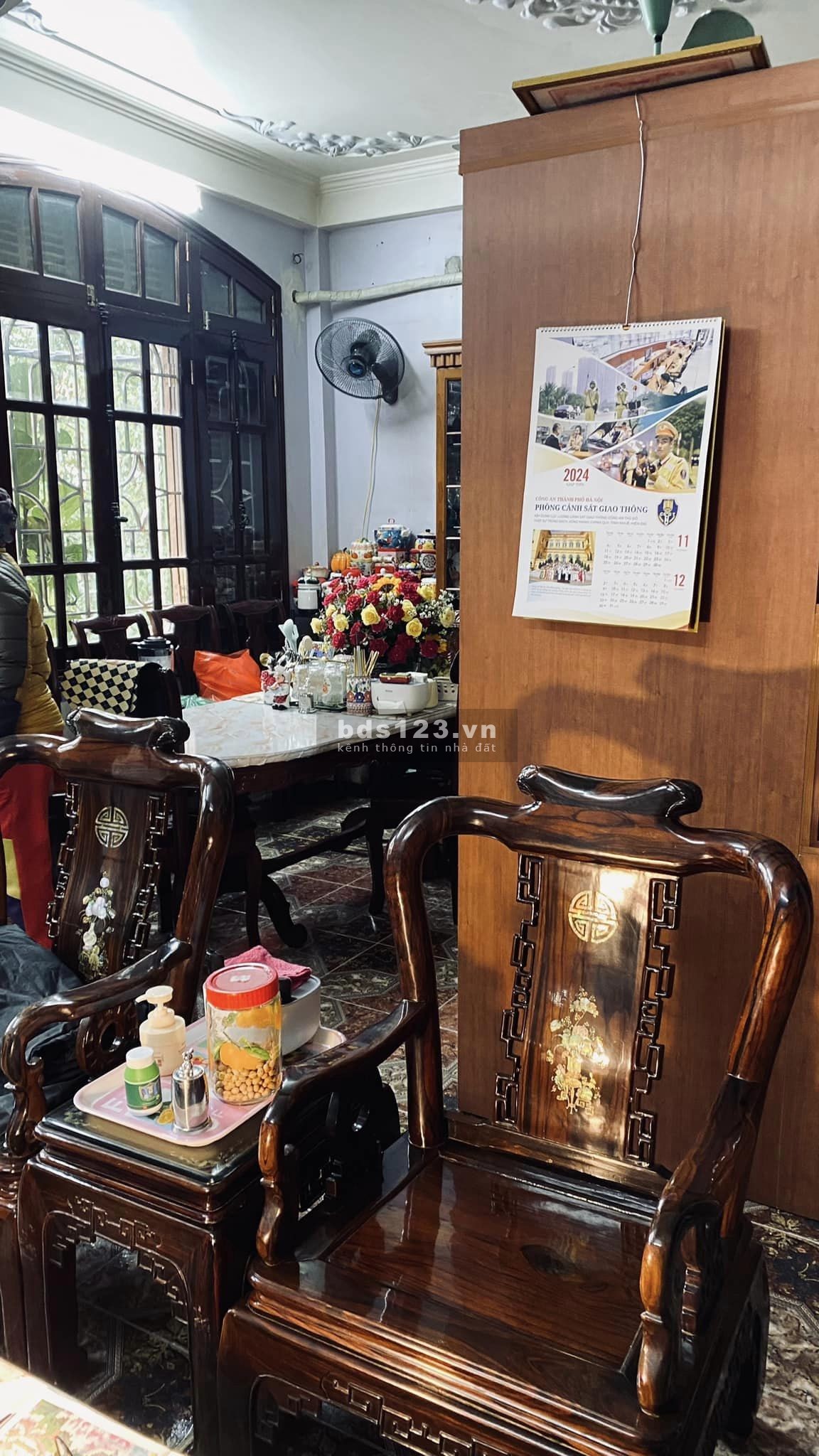 Bán nhà mặt ngõ Giải Phòng, ô tô tránh, vỉa hè, ô chờ thang máy, giá 13 tỷ