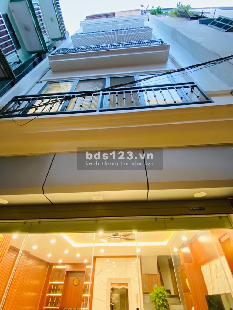 Cần bán nhà đẹp ở luôn - 7 tầng thang máy - Nội thất xịn xò - Ngõ ô tô cạnh nhà