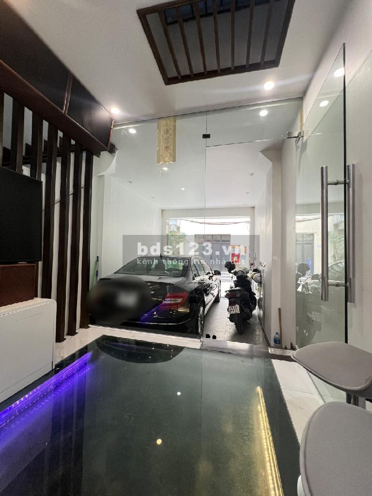 Nhà đẹp hiếm - Phân lô ô tô vào nhà - Ngõ rộng phố Hoàng Văn Thái