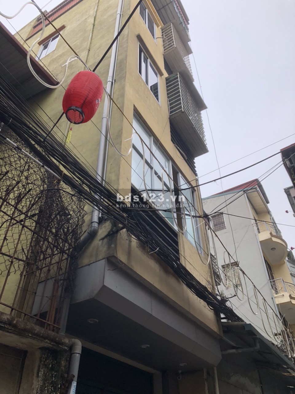 Bán nhà Tứ Liên, về ở luôn, 47m2, 4 tầng, giá bán 5.6 tỷ