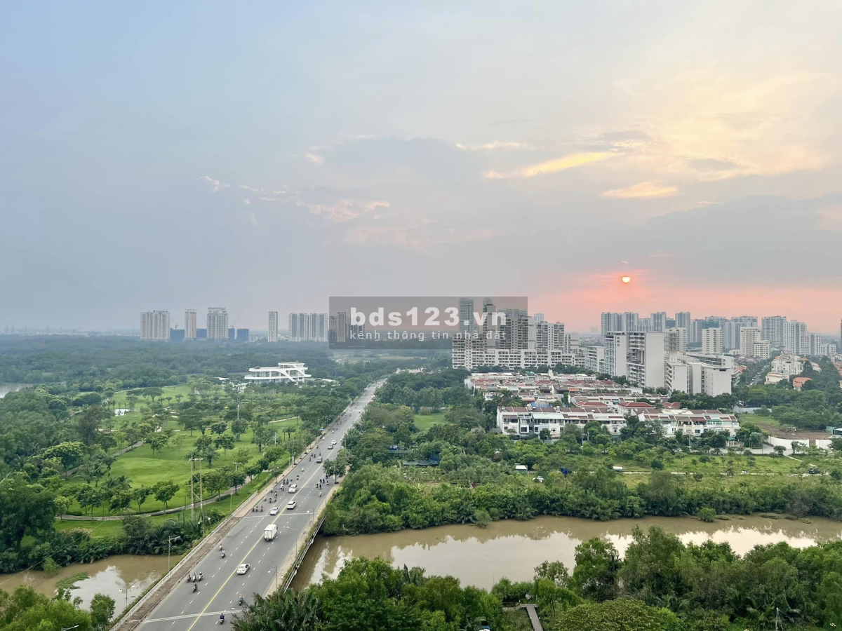 Bán căn hộ 3PN 109m2 tại The Horizon Quận 7 view hồ bán nguyệt giá chỉ từ 114 triệu/m2