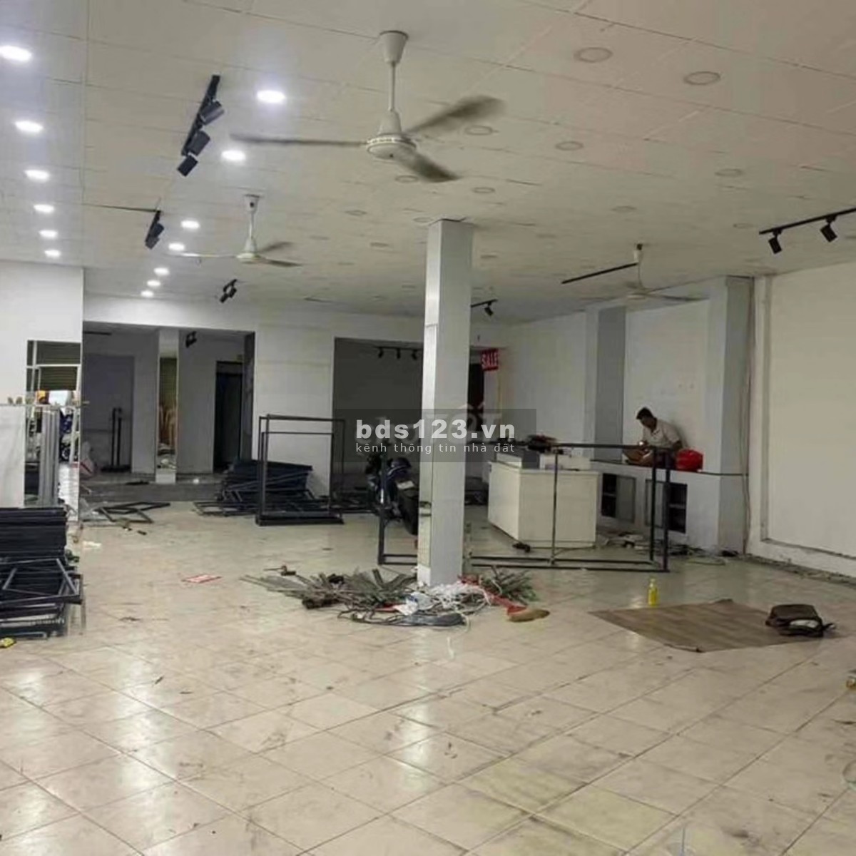 Nhà nguyên căn mặt tiền đường Tân Phú, 440m2, chỉ 45 triệu