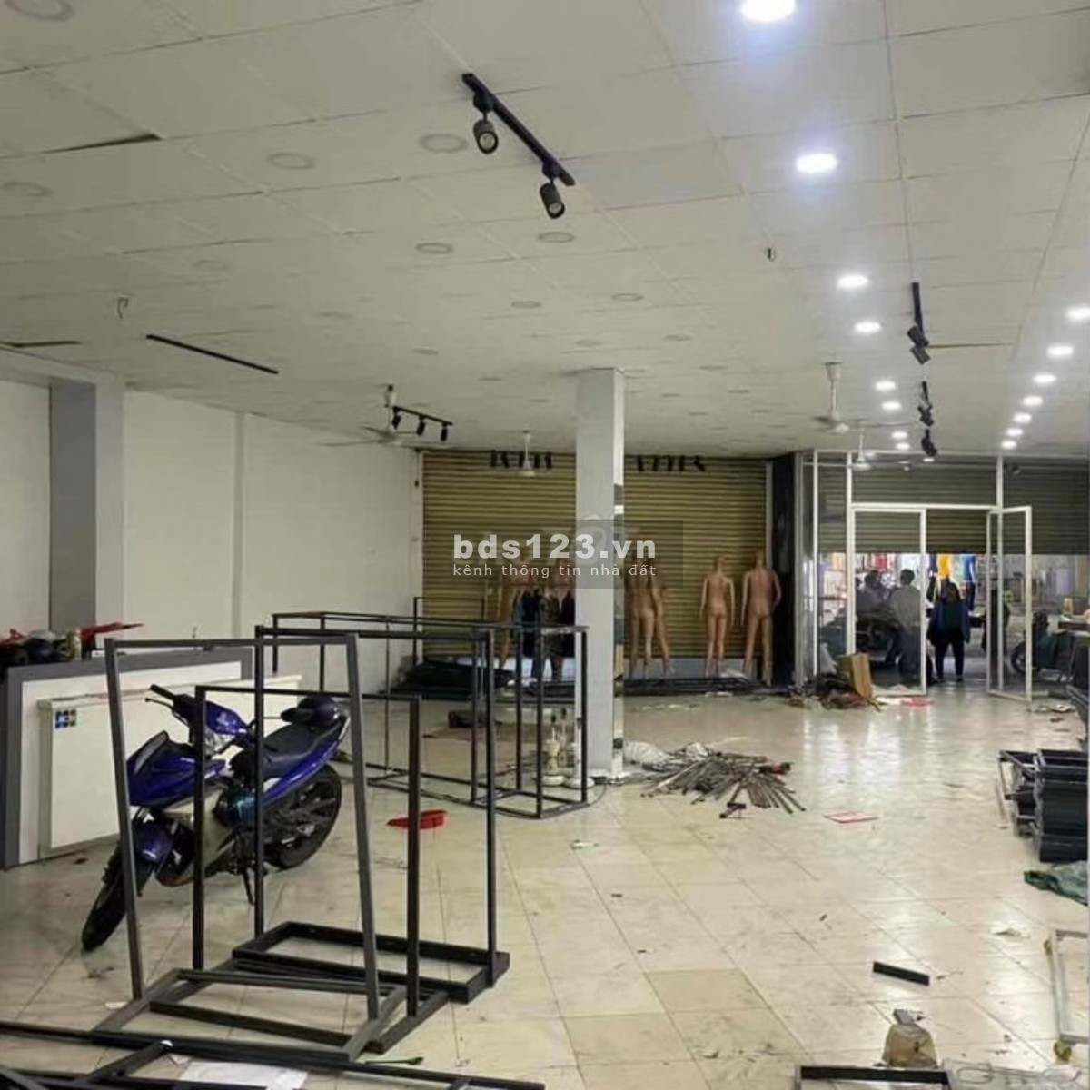 Nhà nguyên căn mặt tiền đường Tân Phú, 440m2, chỉ 45 triệu