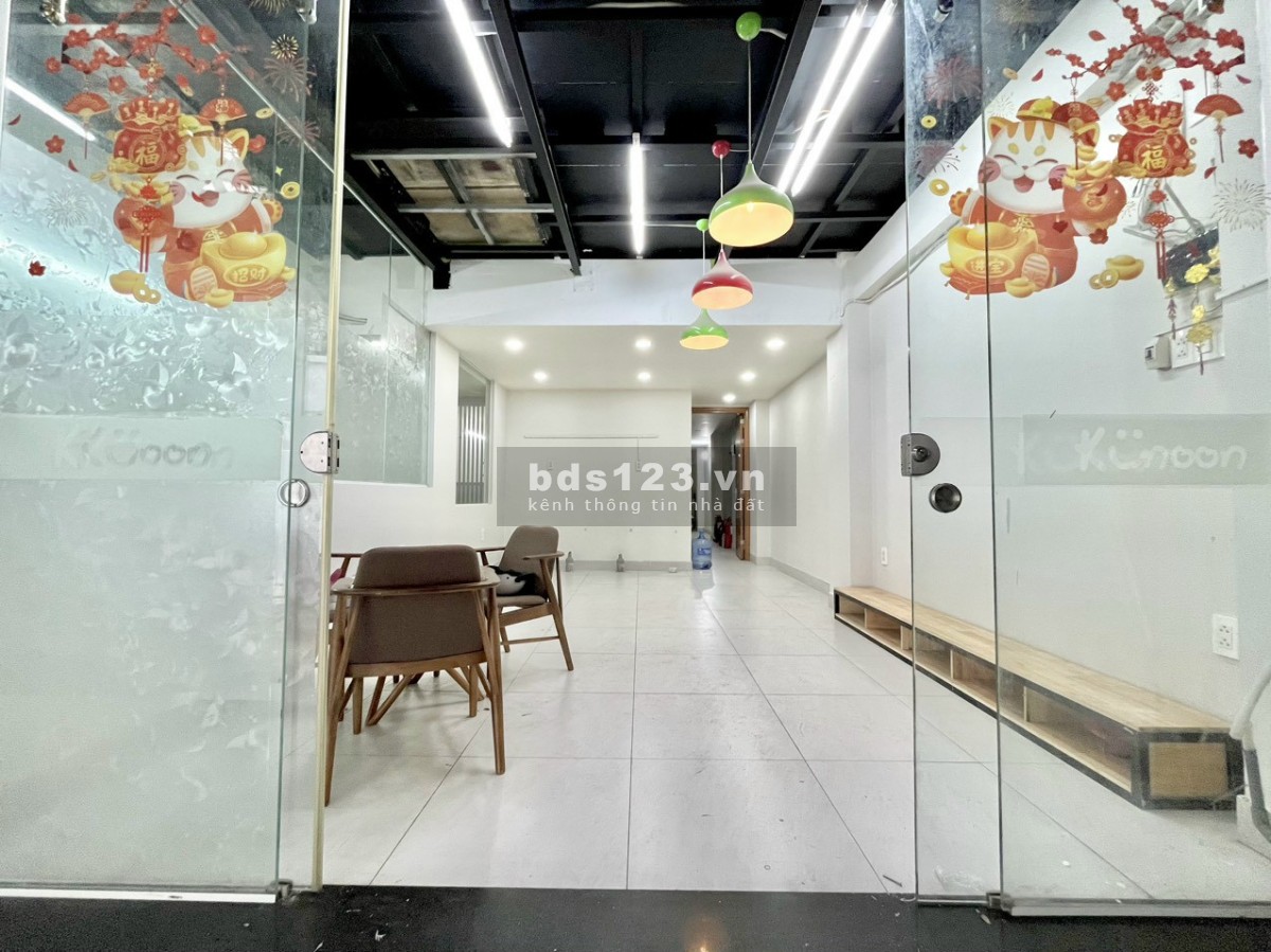 Mặt bằng đẹp chỉ 7tr 40m2 khu sân bay, nhanh tay LH hẻm xe hơi