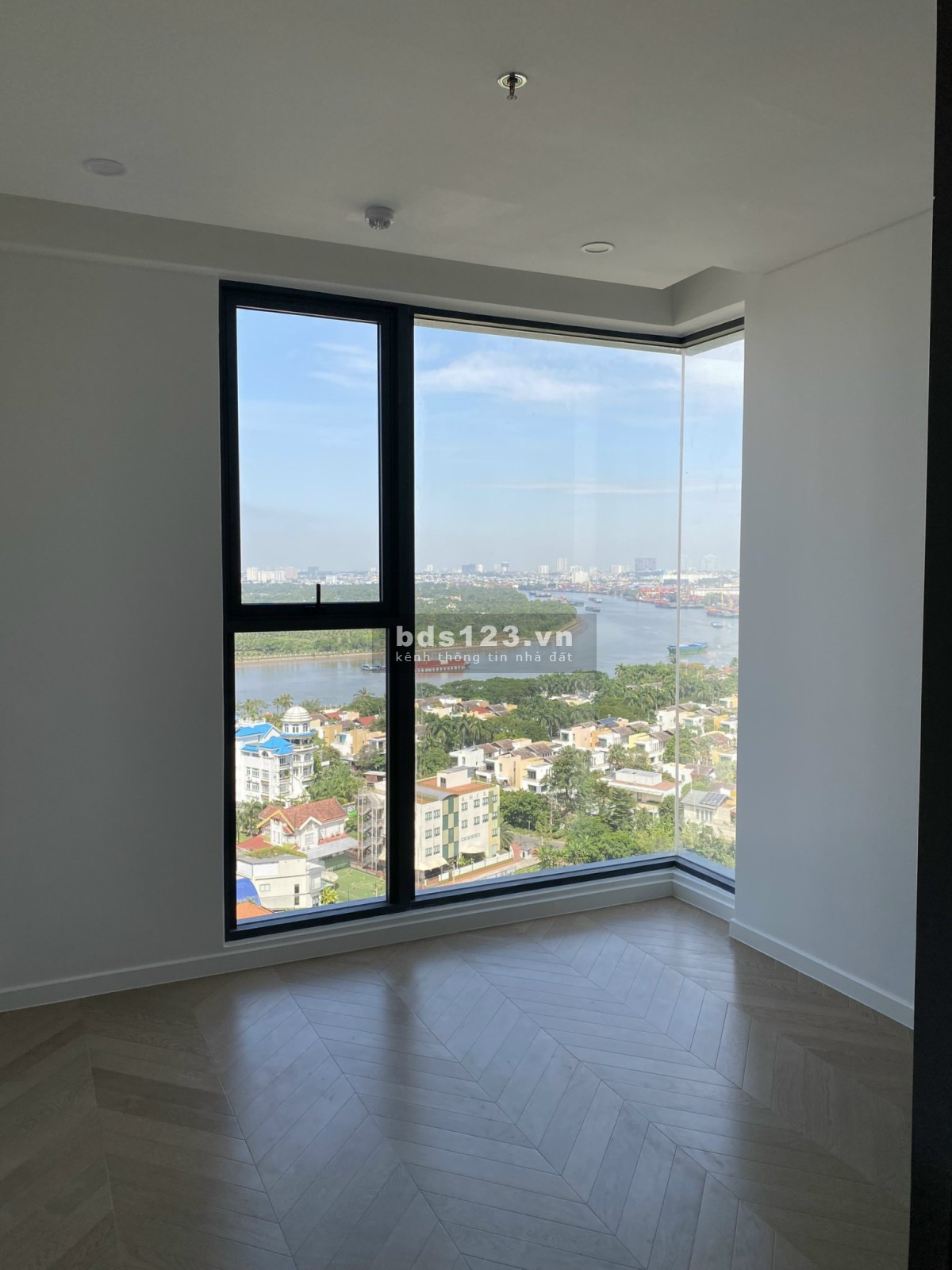 Bán căn hộ 3PN 97m2 dự án Lumiere Riverside Quận 2 view sông LH 0903308296
