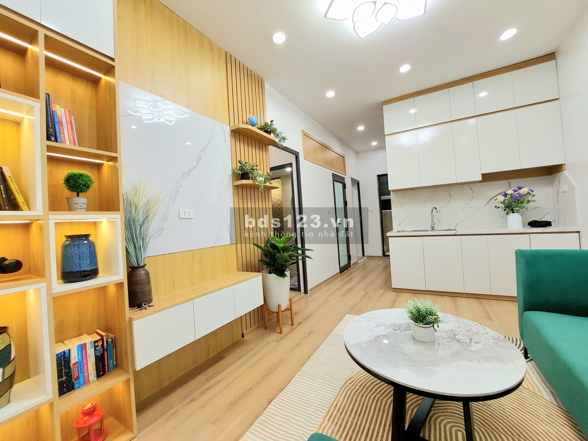 Bán chung cư Thọ Lão, Q.Hai Bà Trưng 50m, tầng 2, giá 2.45 tỷ - LH: 0975258510
