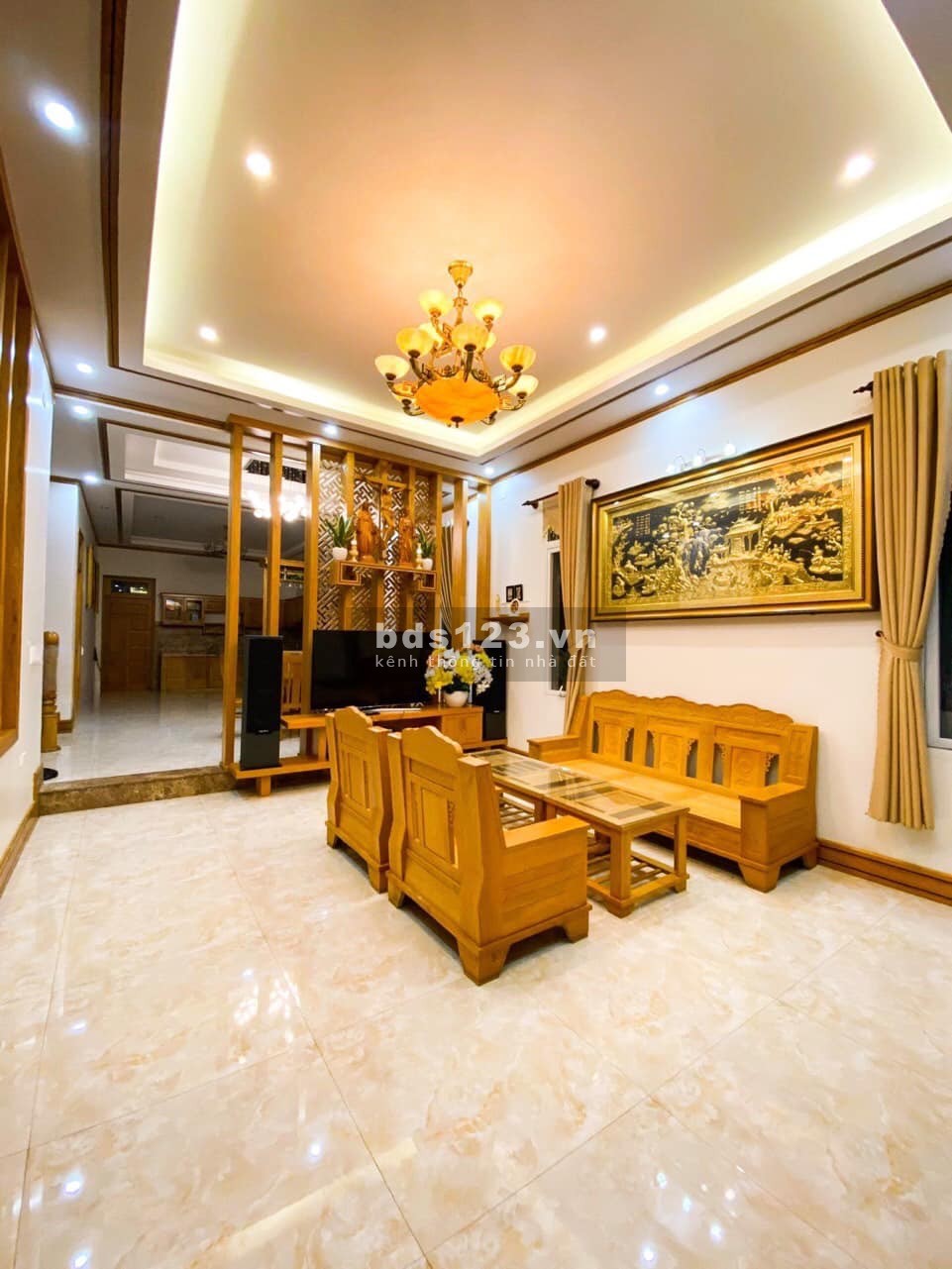 Siêu phẩm nhà mái thái 4 phòng ngủ, giá siêu hợp lý, tặng toàn bộ nội thất cao cấp xịn xò